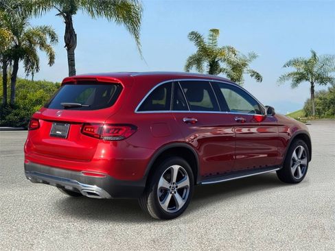 Used 2022 Mercedes-Benz GLC 300 w/ Premium Package Lite image 4