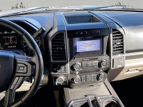 Used 2019 Ford F150 XLT w/ Equipment Group 302A Luxury AWD/4WD image 10