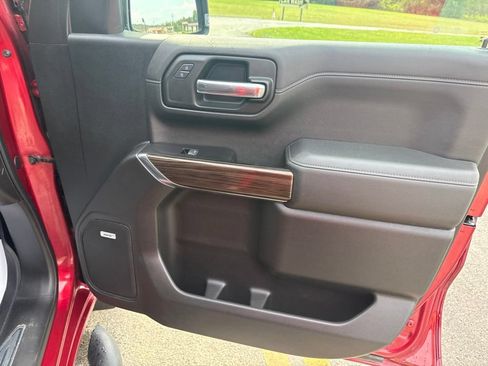 Used 2019 Chevrolet Silverado 1500 RST w/ True North Edition AWD/4WD image 13