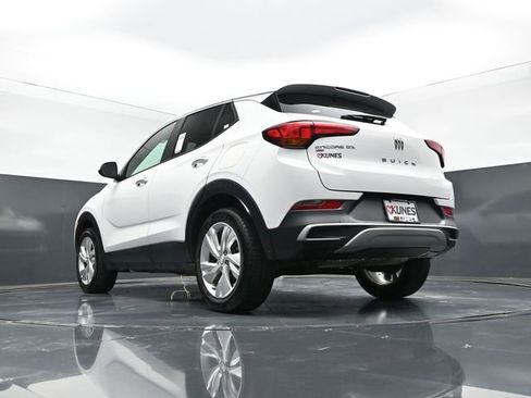 Used 2025 Buick Encore GX Preferred AWD/4WD image 50