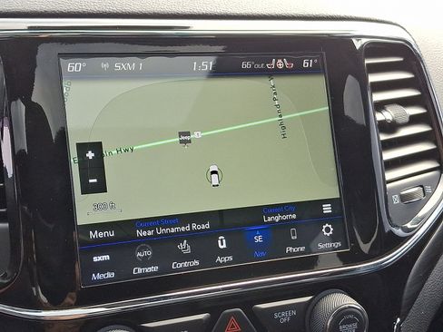 Used 2020 Jeep Grand Cherokee Altitude image 17