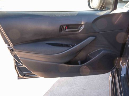 Used 2025 Toyota Corolla LE FWD image 23