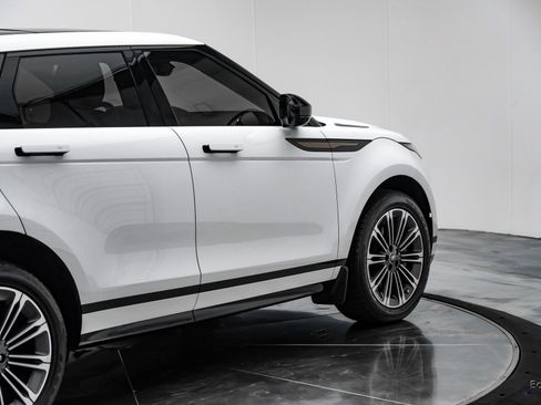 Used 2024 Land Rover Range Rover Evoque Dynamic SE image 17
