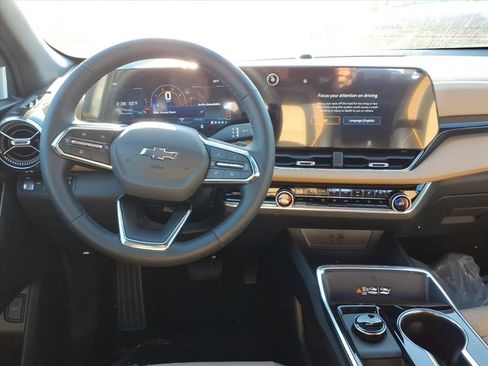 New 2026 Chevrolet Equinox ACTIV w/ Convenience Package III image 13