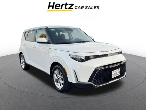 Used 2025 Kia Soul LX w/ LX Technology Package image 1