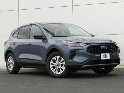 Used 2025 Ford Escape Active w/ Tech Pack #1 image 1