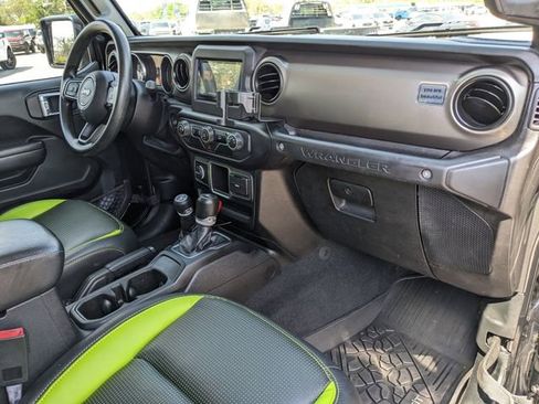 Used 2021 Jeep Wrangler Unlimited Sport AWD/4WD image 12