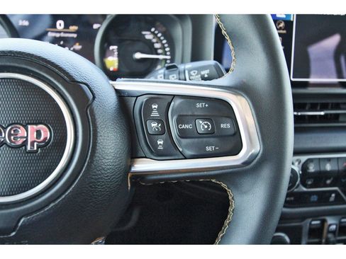 Used 2024 Jeep Wrangler Unlimited Sahara AWD/4WD image 23