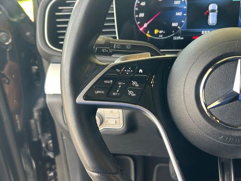 Used 2024 Mercedes-Benz GLE 450e 4MATIC image 40