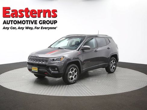 Used 2022 Jeep Compass Trailhawk w/ Trailhawk Convenience Group AWD/4WD image 57