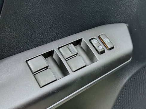 Used 2018 Toyota RAV4 XLE image 16