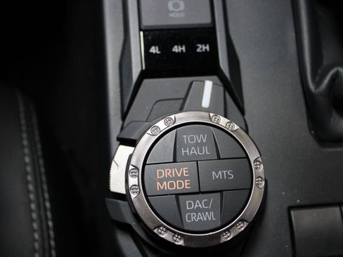 Used 2025 Toyota 4Runner TRD Off-Road Premium AWD/4WD image 28