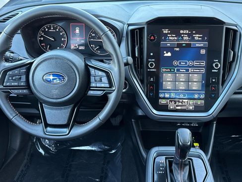 Certified 2025 Subaru Crosstrek 2.5i Limited w/ Crosstrek Mirror Package image 17
