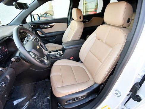 Used 2025 Chevrolet Blazer Premier w/ Driver Confidence II Package image 28