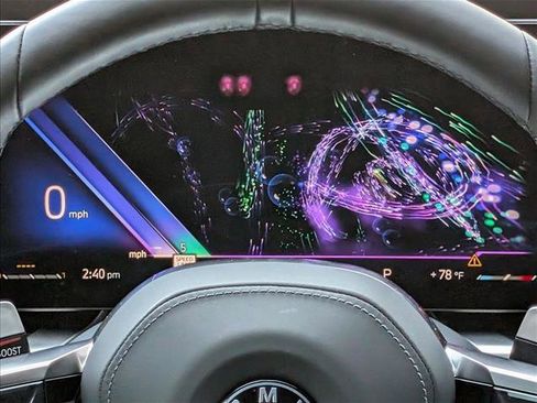 Used 2025 BMW 760i xDrive w/ Executive Package image 11