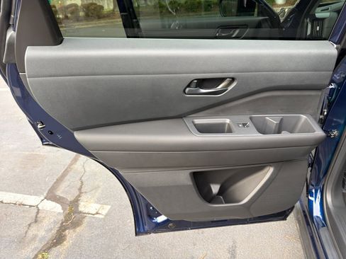 New 2026 Nissan Pathfinder SV image 28