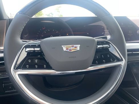 New 2026 Cadillac Escalade Luxury w/ Touring Package AWD/4WD image 11