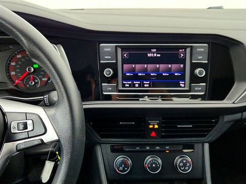 Used 2019 Volkswagen Jetta S w/ Driver Assistance Package FWD image 17
