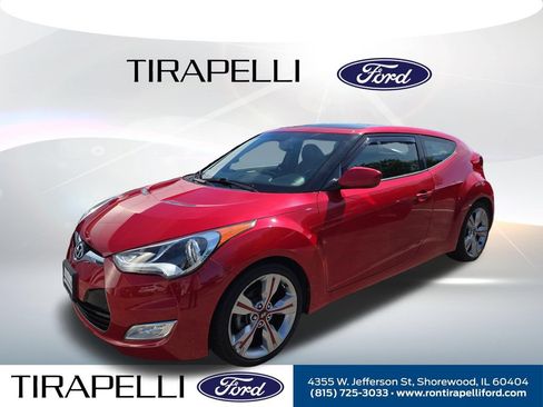 Used 2015 Hyundai Veloster w/ Option Group 03 FWD image 3