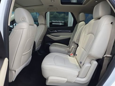 Certified 2023 Buick Enclave Essence w/ Experience Buick Package AWD/4WD image 15