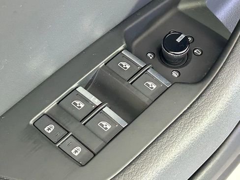 Used 2023 Audi A6 2.0T Premium w/ Convenience Package image 34