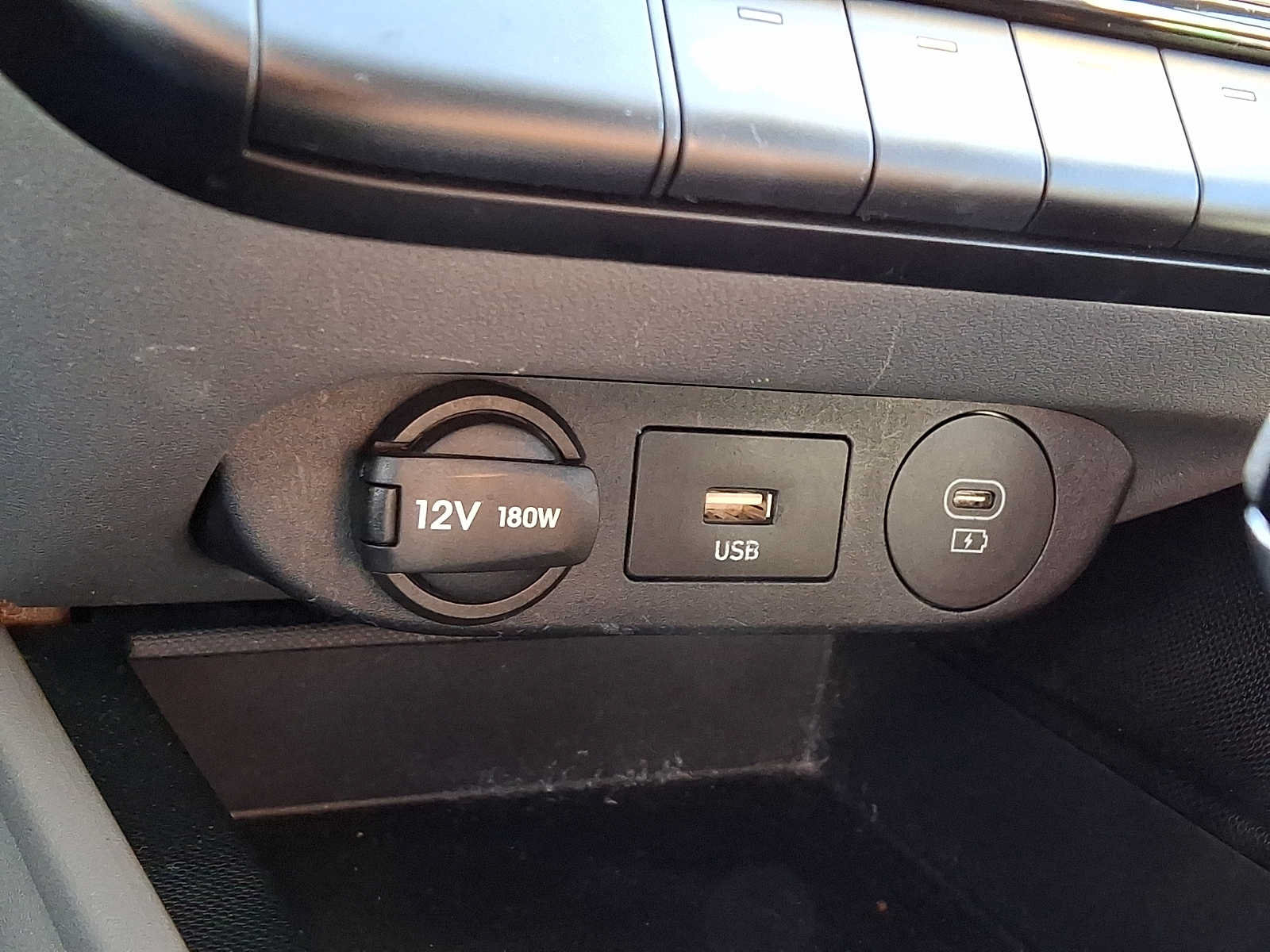 Used 2024 Hyundai Elantra SEL FWD image 24