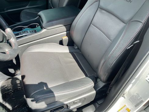 Used 2025 Honda Passport Black Edition image 19