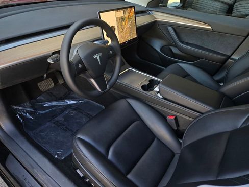 Used 2023 Tesla Model 3 Standard Range RWD image 10