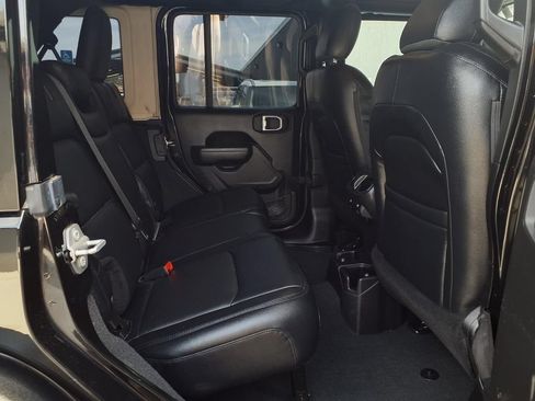 Used 2022 Jeep Wrangler Unlimited Sport AWD/4WD image 21