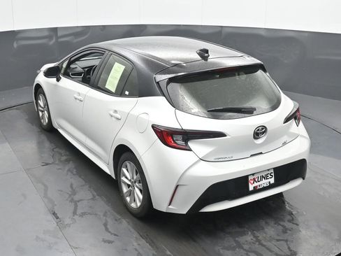 Used 2023 Toyota Corolla SE w/ SE Premium Package image 43