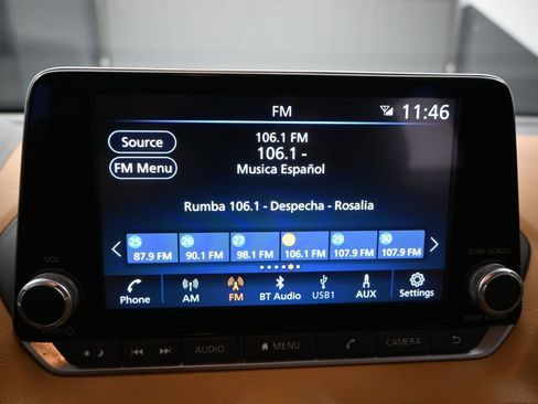 Used 2023 Nissan Sentra SV w/ SV Premium Package FWD image 14