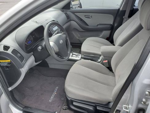 Used 2010 Hyundai Elantra GLS FWD image 11