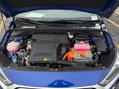 Used 2022 Hyundai Ioniq SE image 25