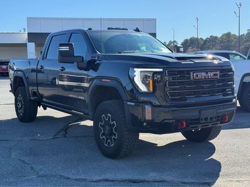 Used 2024 GMC Sierra 2500 AT4X image 13