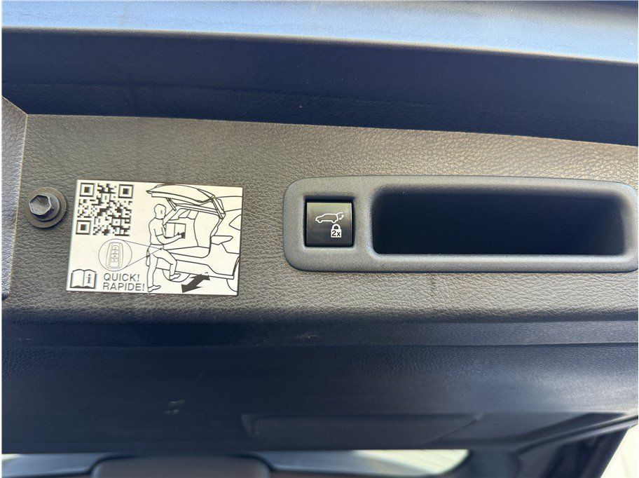 Used 2021 Toyota Sienna XSE FWD image 26