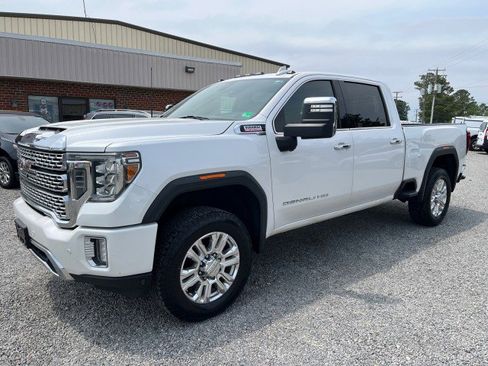 Used 2020 GMC Sierra 2500 Denali w/ Denali Ultimate Package AWD/4WD image 2