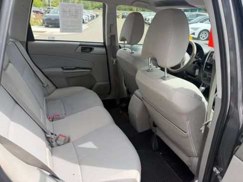 Used 2013 Subaru Forester 2.5X AWD/4WD image 5