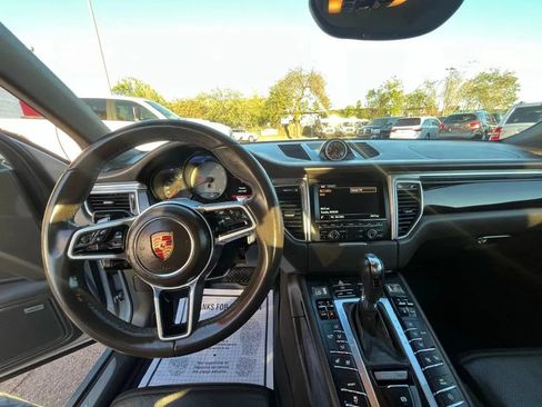 Used 2015 Porsche Macan S AWD/4WD image 25