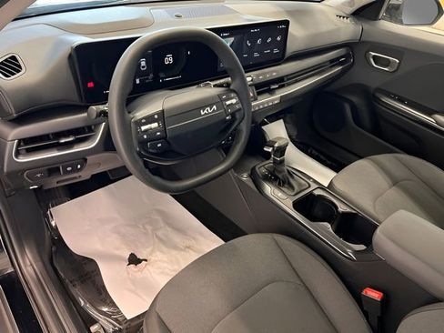 Used 2025 Kia K4 LXS image 14