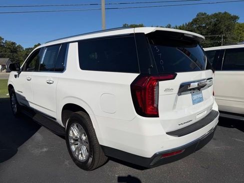 Used 2024 GMC Yukon XL SLT AWD/4WD image 7