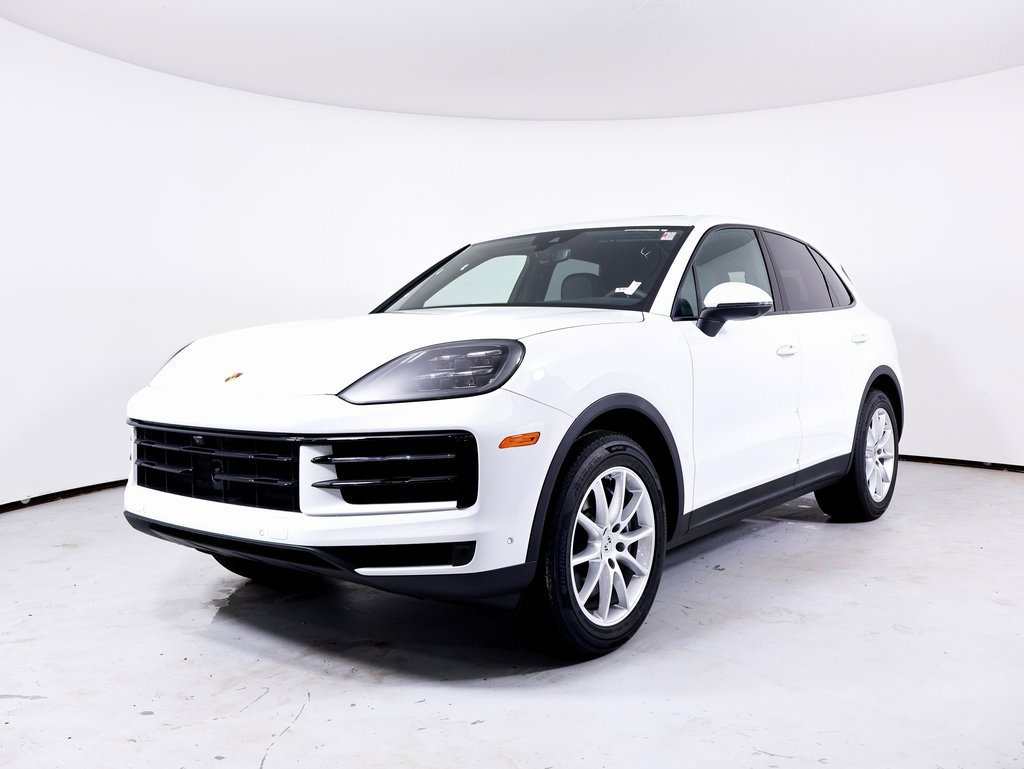 Certified 2025 Porsche Cayenne AWD/4WD image 1