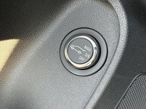 Used 2026 Buick Envista Avenir FWD image 24