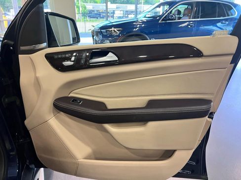 Used 2017 Mercedes-Benz GLS 450 GLS 450 Sport Utility 4D w/ Premium Package image 20