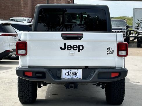 Used 2021 Jeep Gladiator Sport AWD/4WD image 5