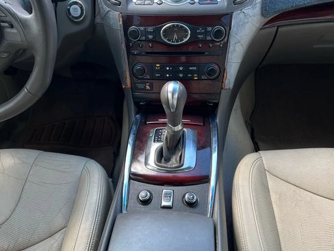 Used 2010 INFINITI G37 Convertible w/ Premium Pkg RWD image 12