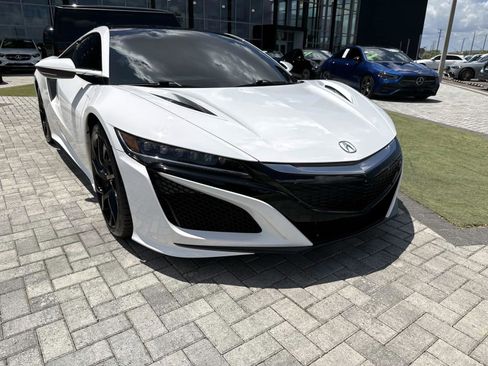 Used 2017 Acura NSX AWD/4WD image 8