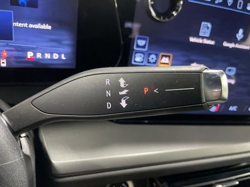 Certified 2025 Chevrolet Traverse LT image 20