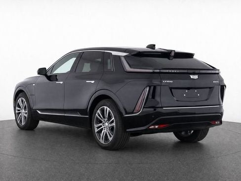 Certified 2024 Cadillac Lyriq Tech AWD/4WD image 2