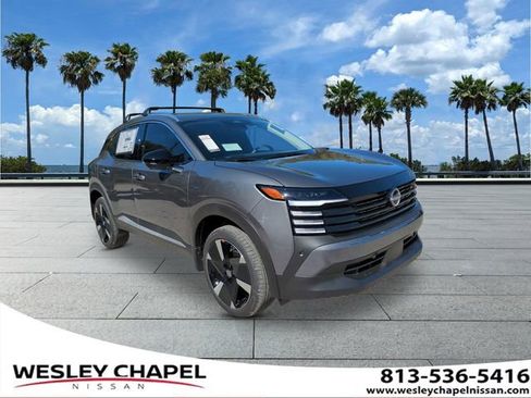 New 2026 Nissan Kicks SR w/ Cold Weather Package image 1