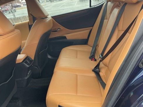 Used 2023 Lexus ES 350 w/ Premium Package image 15